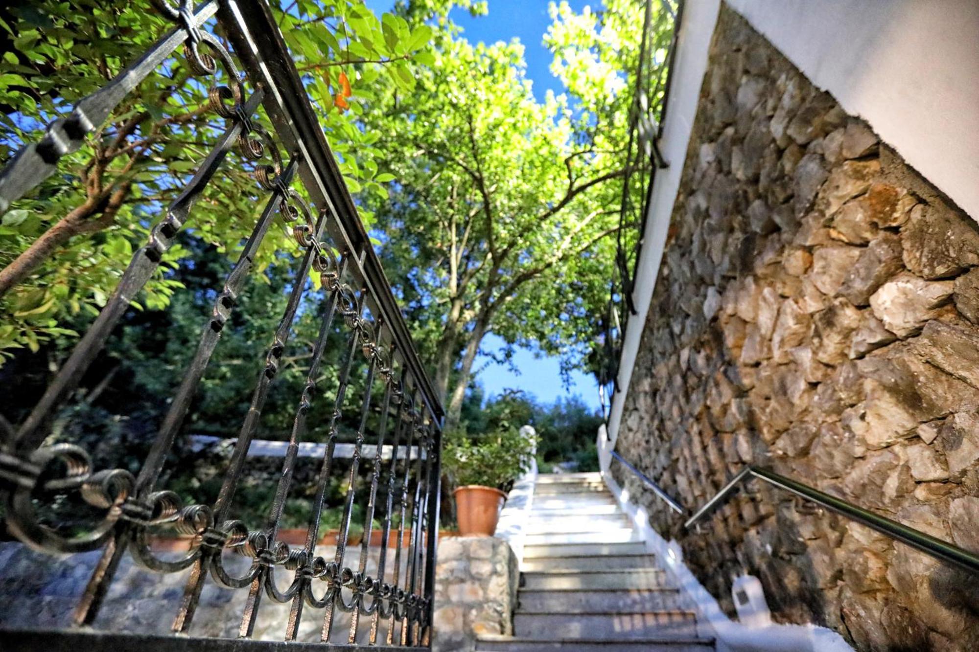 Hotel Labiatan Zogaji Dış mekan fotoğraf